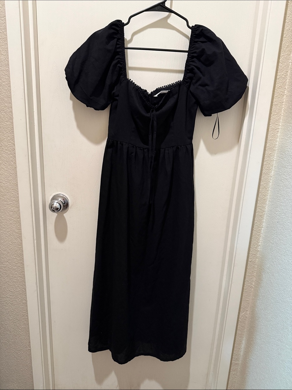 Showpo Black Puff-Sleeve Midi Dress